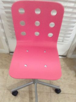 George Stevenson wenkbrauw Competitief Ikea Discontinued "JULES" Hot pink swivel Kid Chair for Sale in Katy, TX -  OfferUp