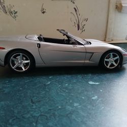 Toy Die-Cast 1:18 Car