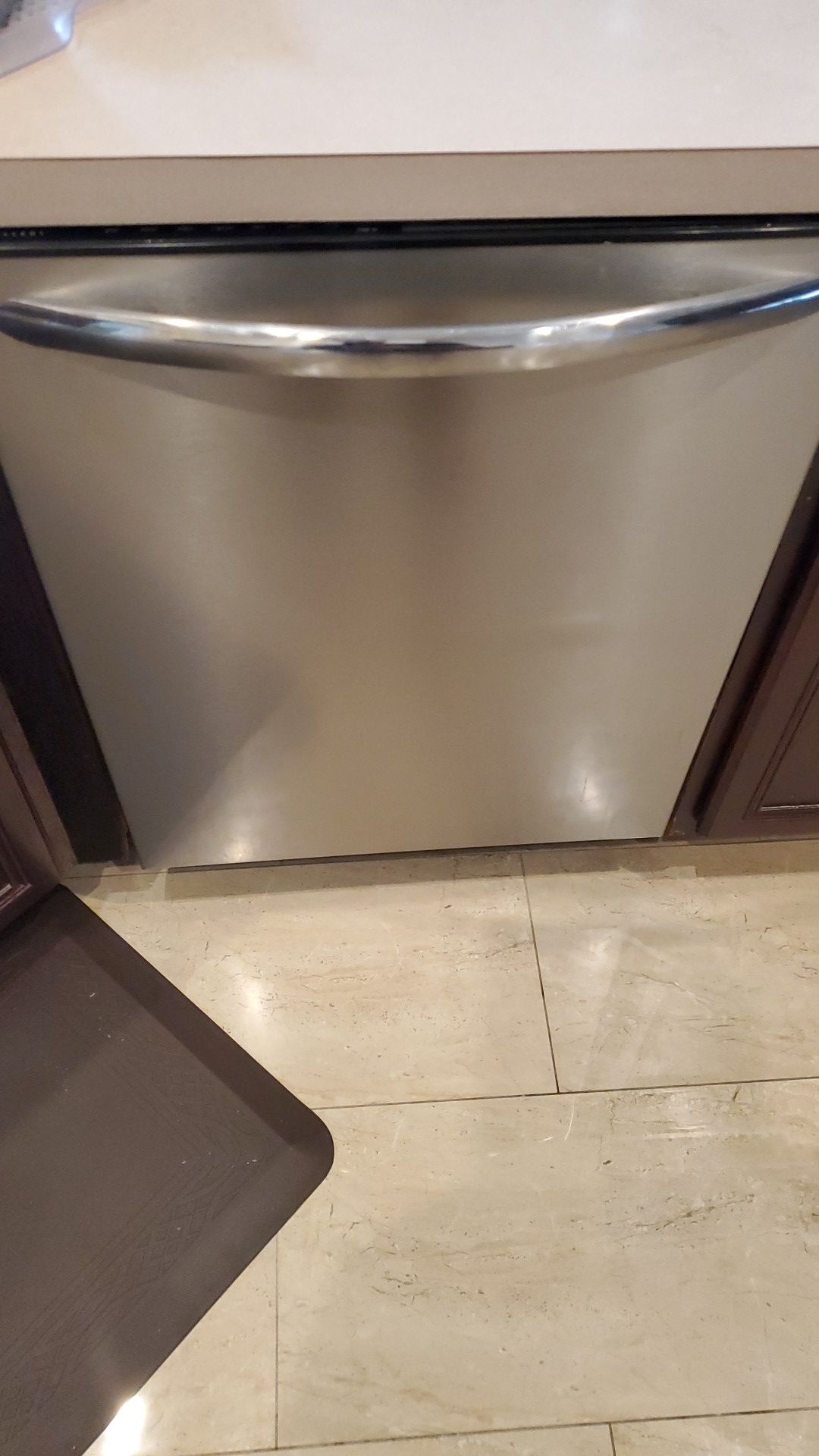 Frigidaire Gallery Dishwasher Stainless steel