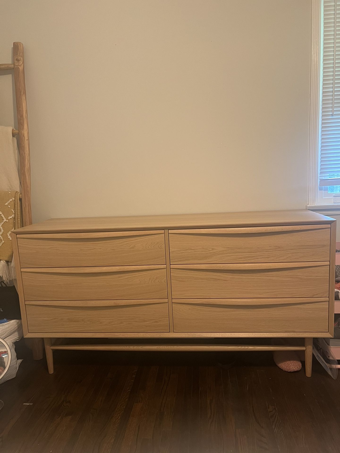 Article Dresser - Lenia White Oak 6-Drawer Double Dresser