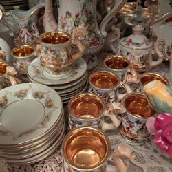 Capodimonte Cherub Dragon Tea Set