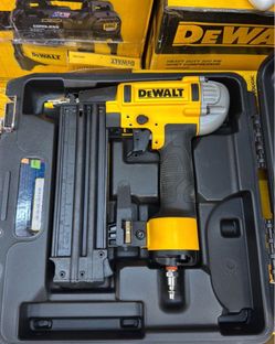 Dewalt pneumatic air 18ga nailer
