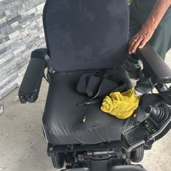 Electric Chair With No Charger $600 OBO