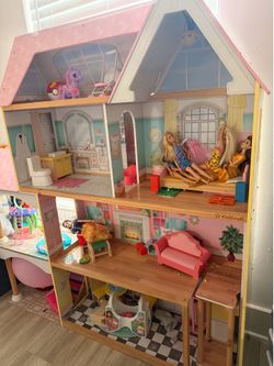Dollhouse