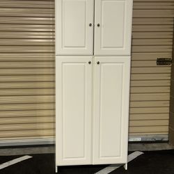 4 door utility cabinet, kitchen pantry/ gabinete tipo clóset de 4 puertas 