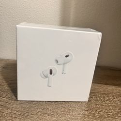 AirPods Pro (2nd generation) with MagSafe Charging Case (USB‑C)