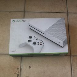 Xbox One S