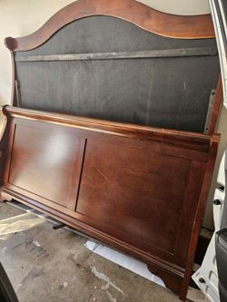 Bed  frame. Queen free