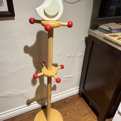 Charming Solid Wood Kids’ Coat Rack – Perfect for Little Hats, Coats & Growing Collections
