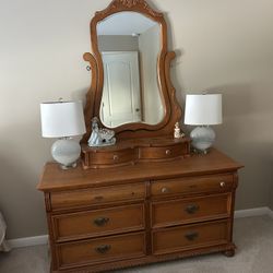Wood Dresser & Mirror w/ Drawers