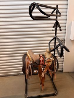Saddle Stand