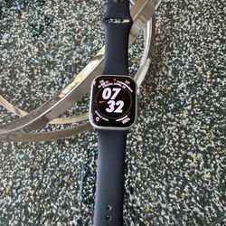 Apple Watch Series 8 45mm