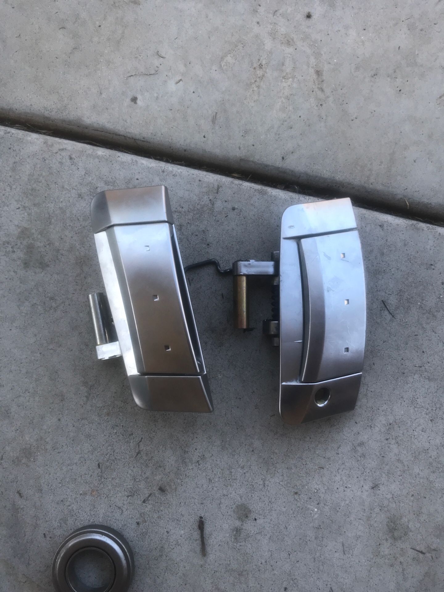 Nissan 350z door handles (both for parts)