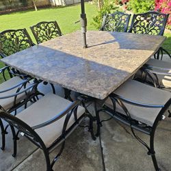 16 Pieces Outdoor Patio Set/Dining Set With Sunbrella And Round Couch/Outdoor Furniture/Cash Only 