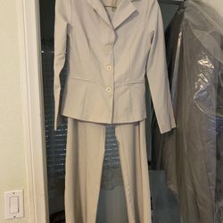 Papaya Psnt Suit $18.00. Chino, Ca
