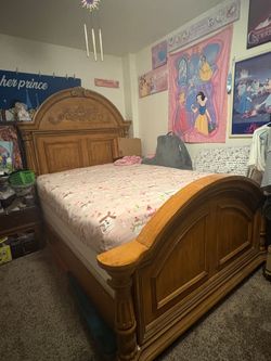 Queen bedframe and night stands