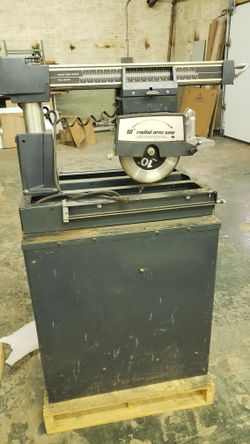 Radial arm saw