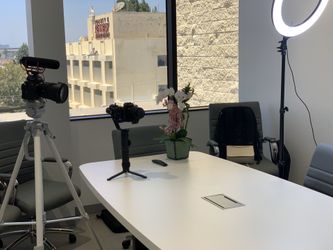 Rent Professional Cameras-Lights-Audio-Gimbal-Lens