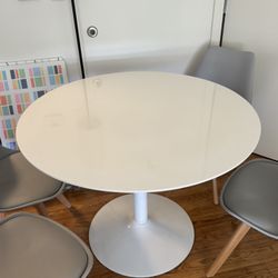 Dining set
