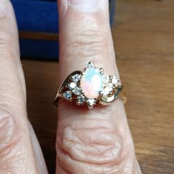 14k Yellow Gold Opal and Diamond Ring 6.5