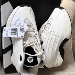 Addidas Tennis Shoes