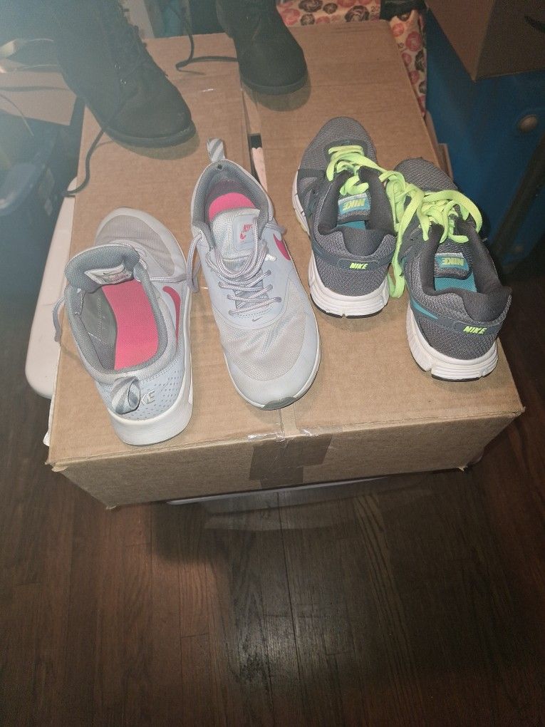 Woman's NIKES Size 5 TIMBERLAND BOOTS 5..