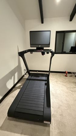 2020 Peloton Tread Plus Very Good Condition with Accessories - Los Angeles, CA