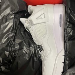 Jordan 4 