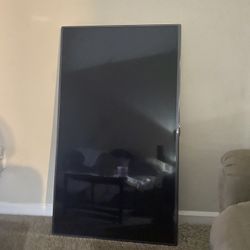 LG FLAT SCREEN TV 