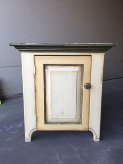 Night stand