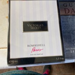perfumes men and women