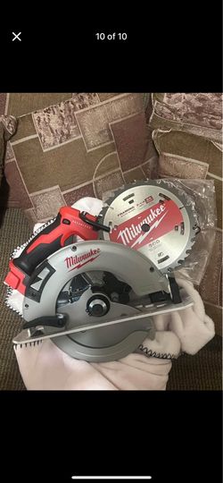 Milwaukee Brushless 7 1/4” Circular Saw Tool Only.!Brand New.!
