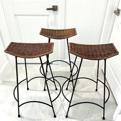 3 Bar Stools Wrought iron and Wicker - Vintage 1970’s