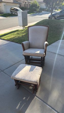 Glider Rocking Chair with Ottoman