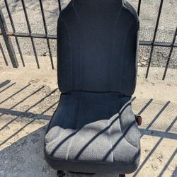 2003 DODGE DAKOTA QUAD CAB CREW CAB MANUAL FRONT RIGHT SEAT CLOTH