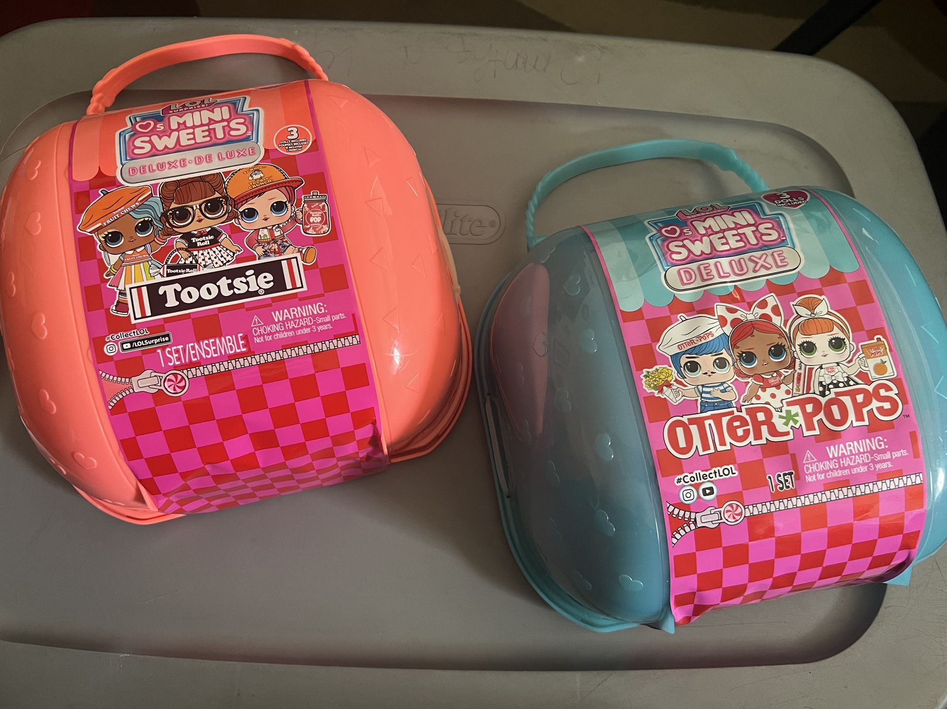 LOL Surprise Mini Sweets Deluxe Otter Pops and Tootsie Dolls