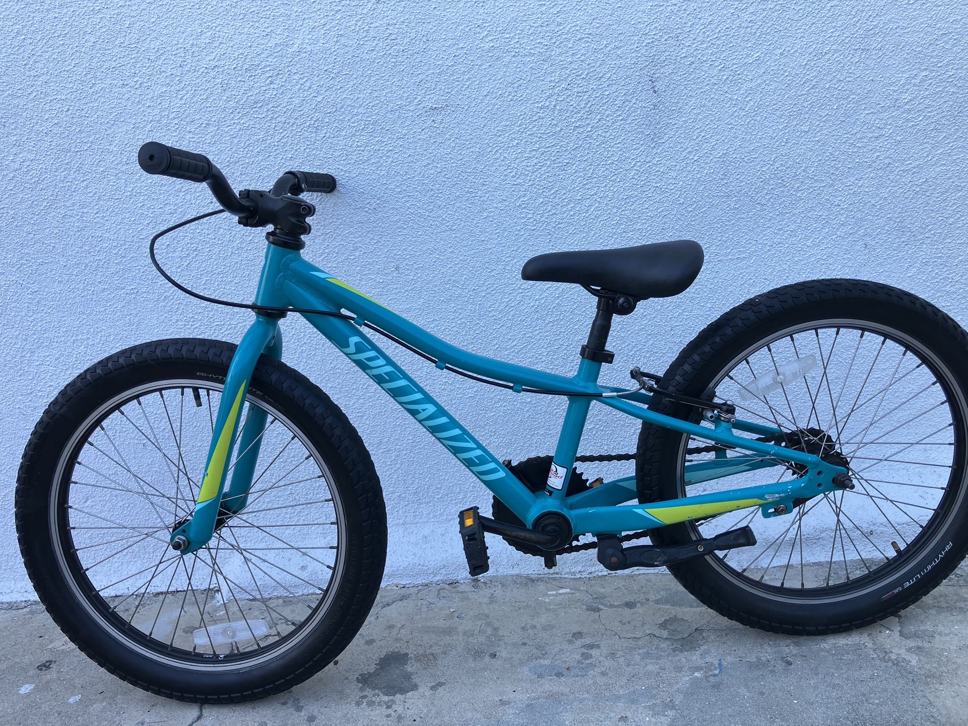 Specialized Riprock. Kids Bike. 20 Inch Tires.