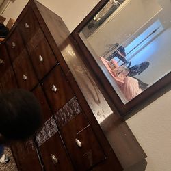 Dresser Nightstand Set with Mirror  (CASH ONLY)