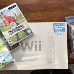 Nintendo Wii (EXCELLENT CONDITION)