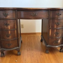 ESTATE SALE: Federal Style Mahogany Writing Desk