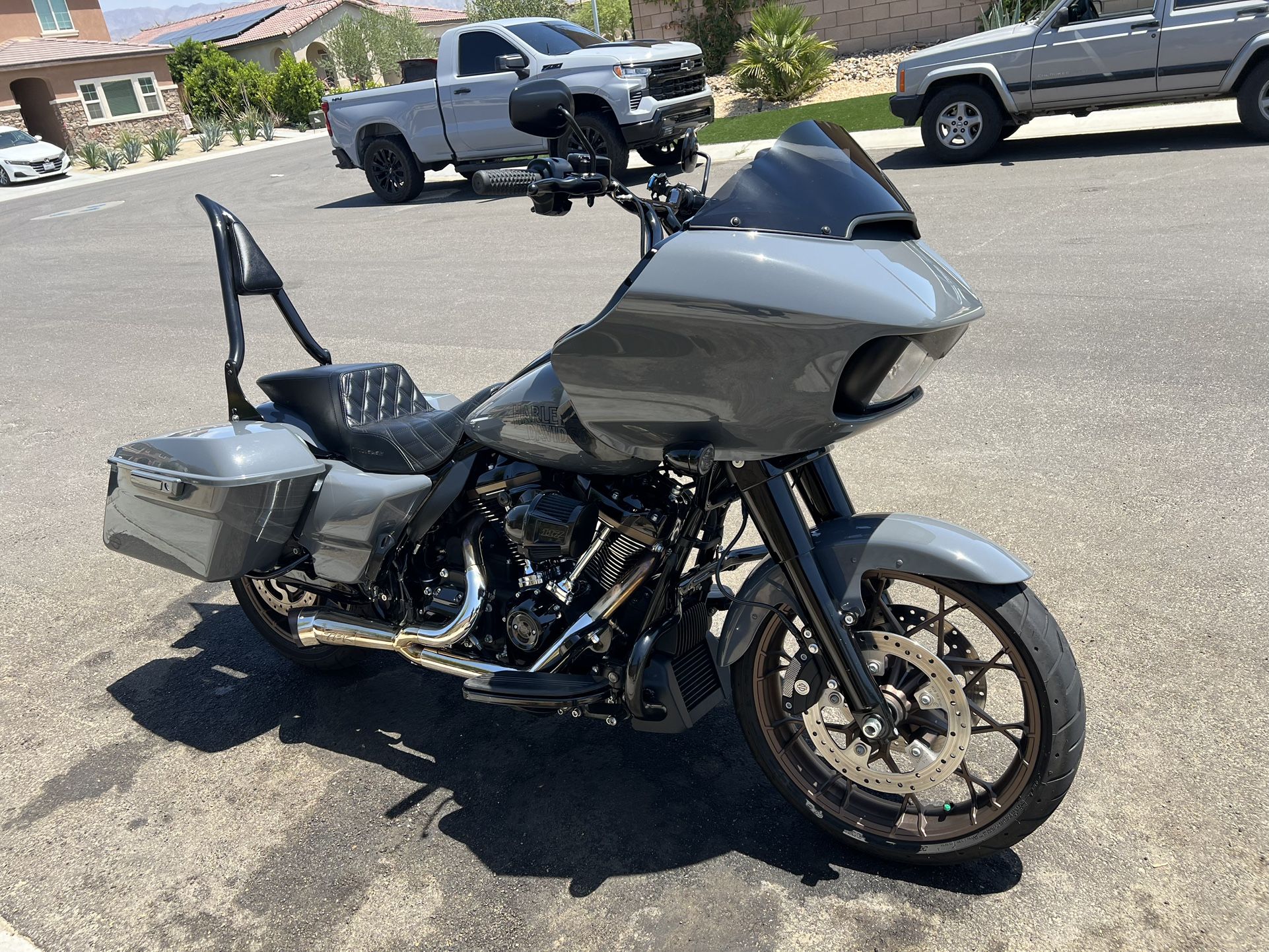 2022 Harley Road glide St