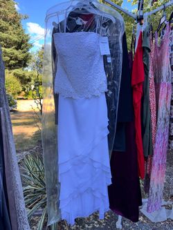 Summer Wedding dress unworn/ unaltered size 6