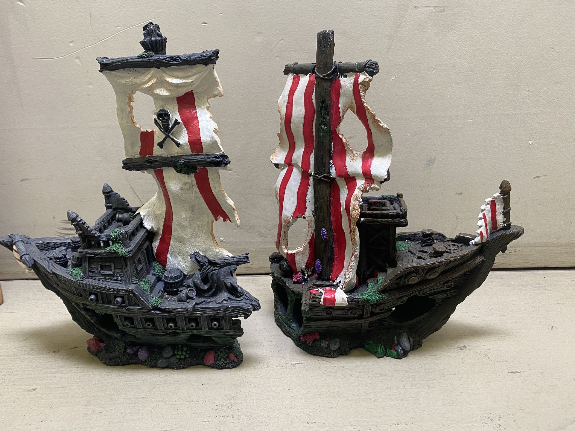 Ship Rep Aquarium Decor