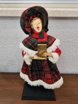 Vintage adorable caroller