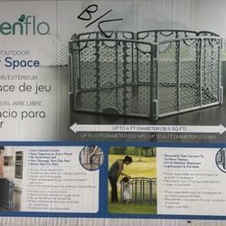 Evenflo Versatile Adjustable Play Space