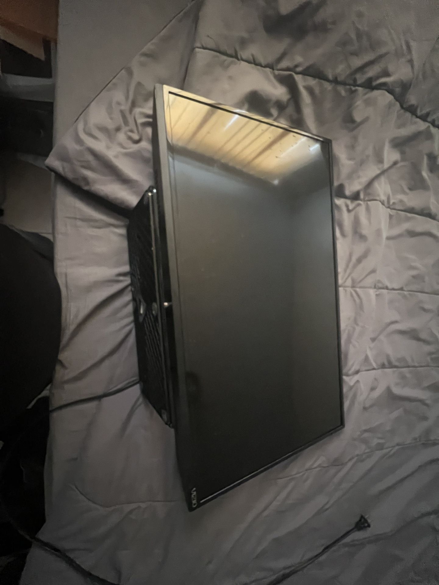 Vizio 40 inch Tv
