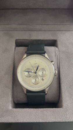 About Vintage 1564 Chronodate Automatic Watch
