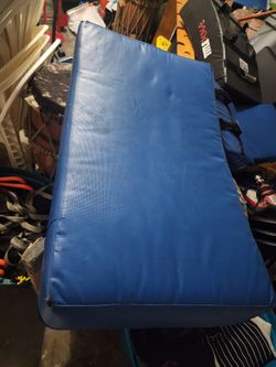 Kicking Pads/ Strike Shields/ Training Gear