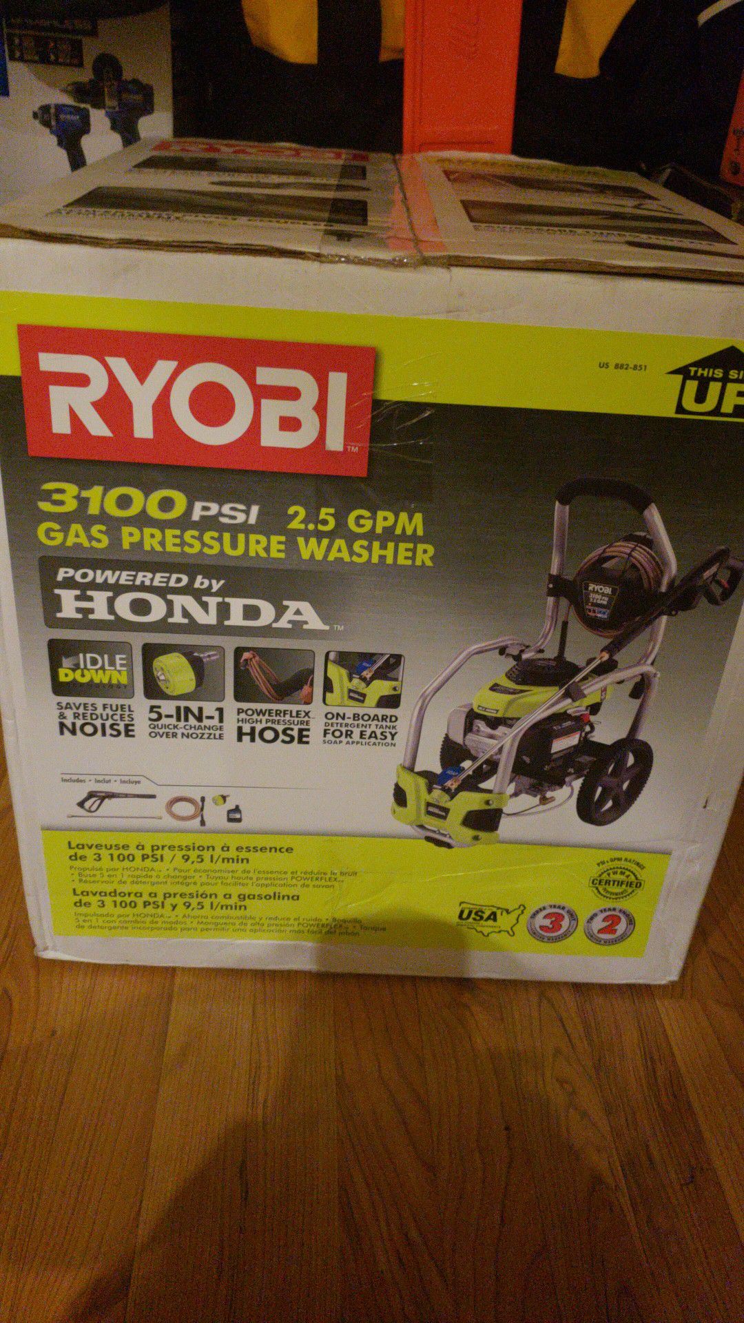 3100 psi 2.5 GPM GAS PRESSURE WASHER POWERE BY HONDA