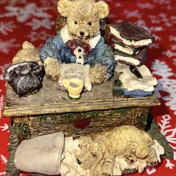 VINTAGE Boyd’s Bears & Figurines Musicbox